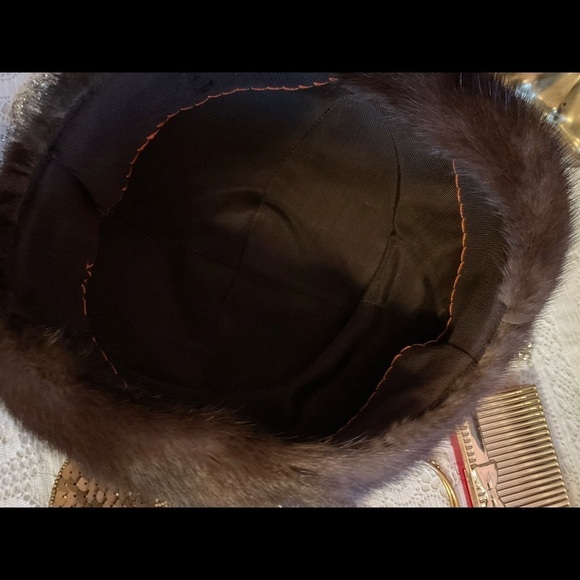 VINTAGE  50’s Mink Elegance. Hat. Chocolate brown.  So luxurious. - Picture 8 of 8